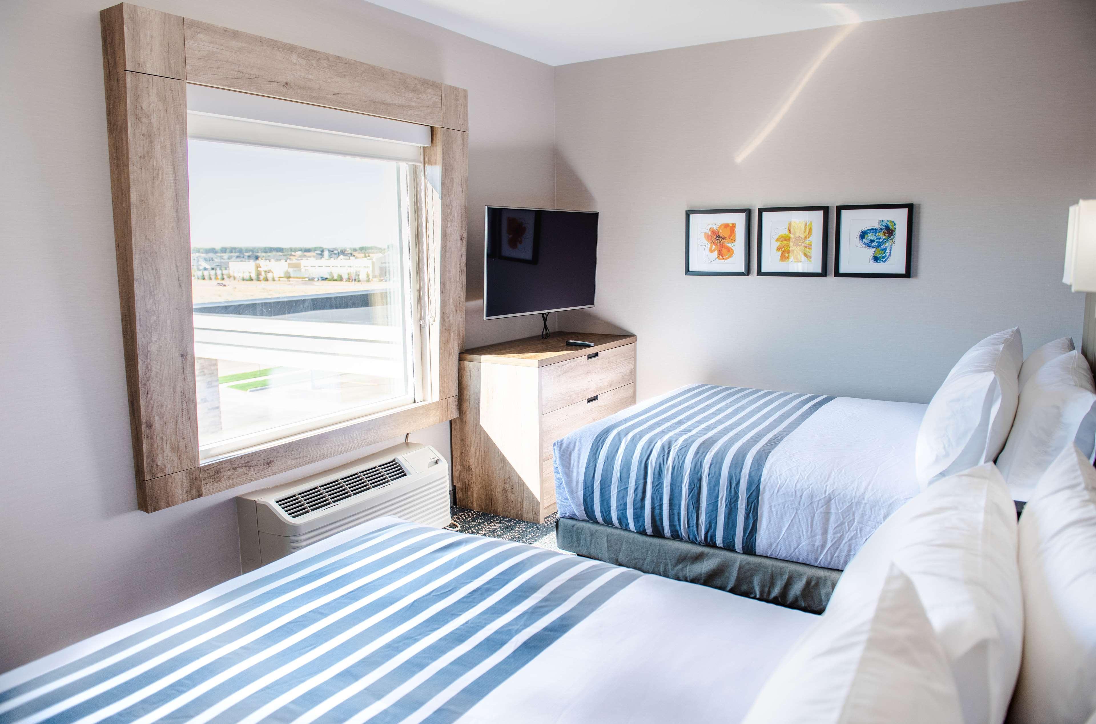 Best Western Premier Executive Residency Medicine Hat Exterior photo