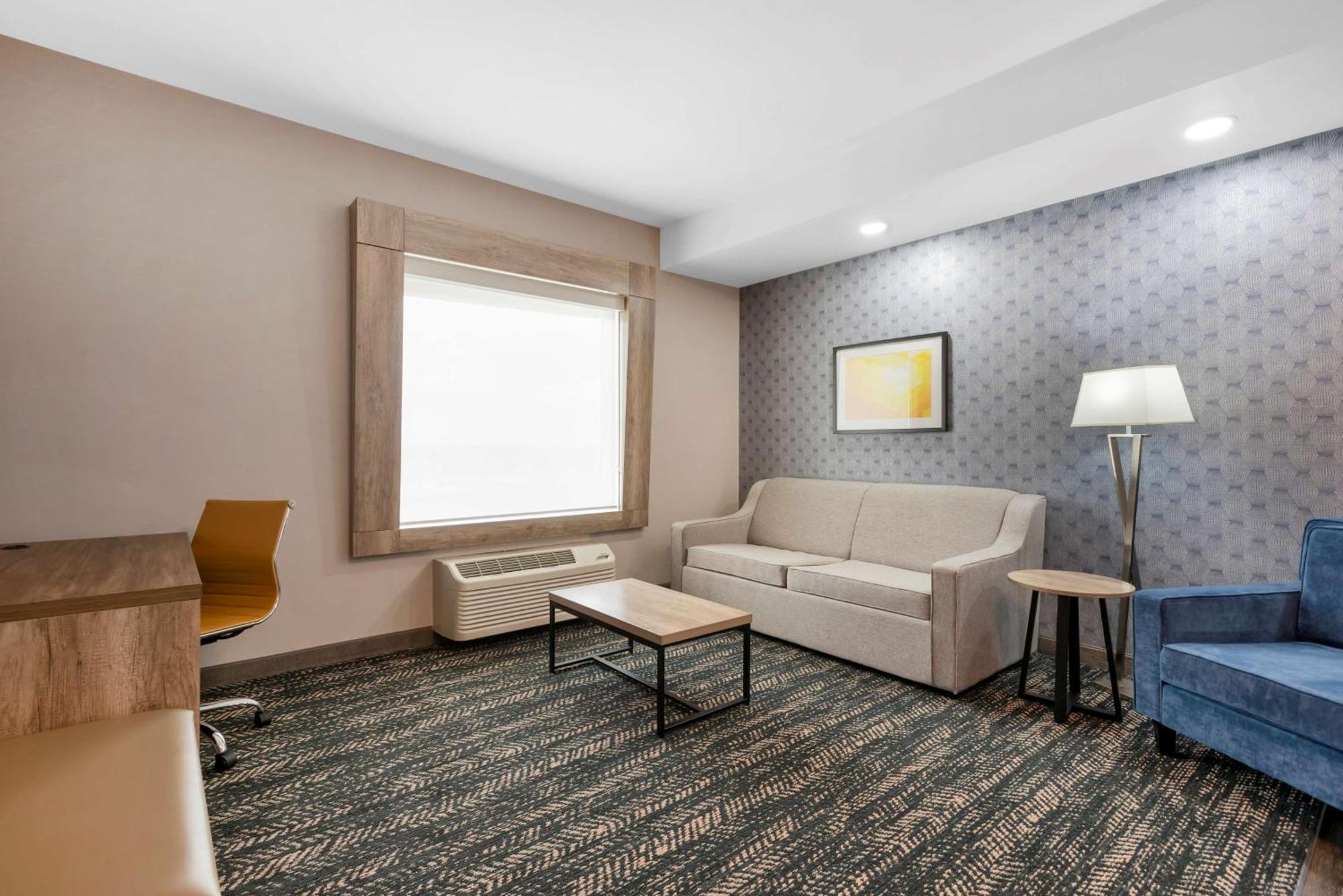 Best Western Premier Executive Residency Medicine Hat Exterior photo